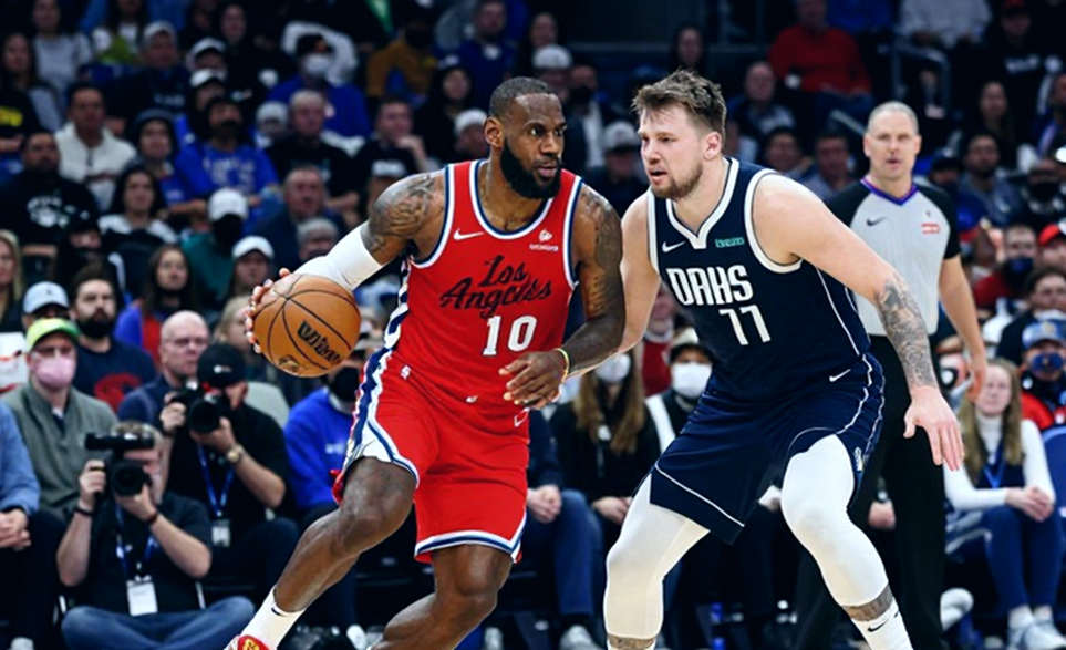 Thương vụ Dončić - Davis: bài học từ đêm thị trường chuyển nhượng NBA im lặng