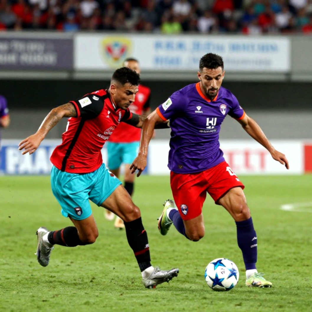 Ronaldo rời trại Bồ Đào Nha trước trận gặp Đan Mạch: Vết nứt quyền lực trong phòng thay đồ Ronaldo rời trại Bồ Đào Nha trước trận gặp Đan Mạch: Vết nứt quyền lực trong phòng thay đồ