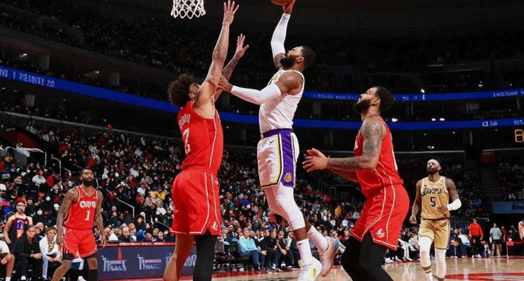 Tarık Biberovic và một buổi tối im lặng: Điều bảng điểm không nói về Dallas Mavericks
