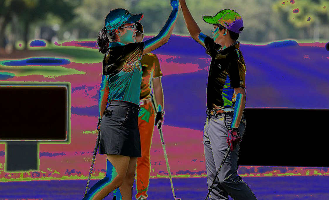 Tiger Woods có được lái xe golf sau khi bị tước bằng lái? Câu hỏi làm bối rối công tố viên