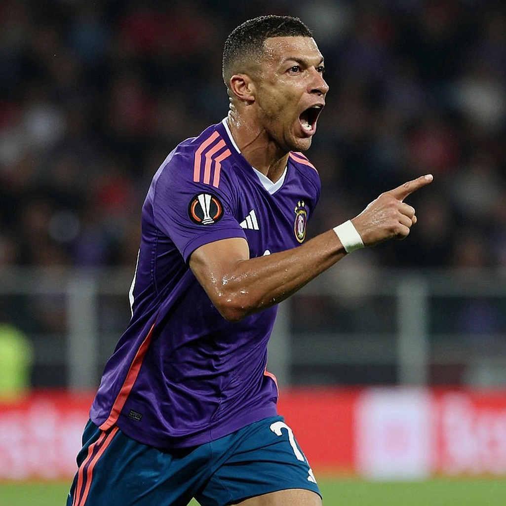 Hakim Ziyech rời Wydad cập bến Botafogo: Một canh bạc có chủ đích ở Brazil Hakim Ziyech rời Wydad cập bến Botafogo: Một canh bạc có chủ đích ở Brazil