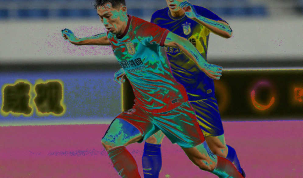 Napoli thắng 4-3, Dortmund thắng nhọc, Porto thua trận thứ ba: tín hiệu thật nằm dưới tỷ số