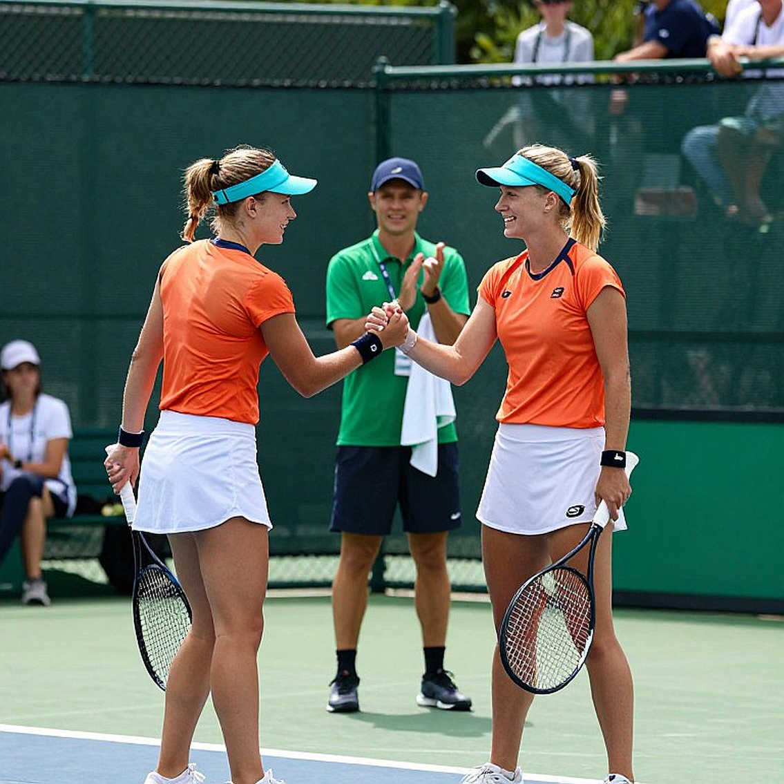 Pegula chạy nước rút 56 phút, Sabalenka tiếp tục trình diễn sức mạnh tại US Open