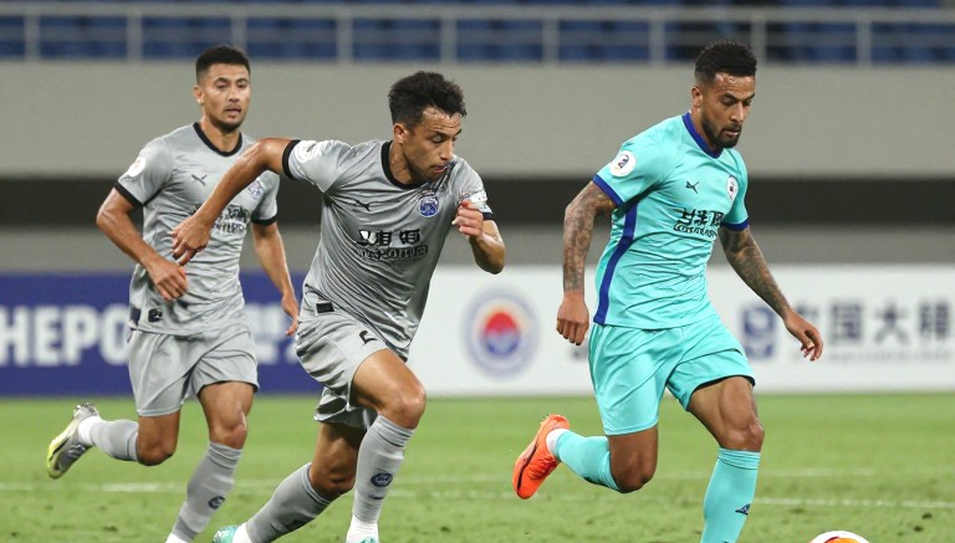 Le Cong Vinh and Three Sessions in Kanazawa: A Football Nation Learning Itself Again Le Cong Vinh and Three Sessions in Kanazawa: A Football Nation Learning Itself Again