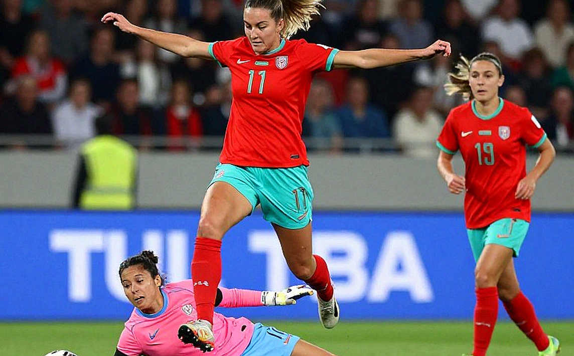 Vietnam vs Thailand: The Best-Third Berth and the Limits of Self-Determination Vietnam vs Thailand: The Best-Third Berth and the Limits of Self-Determination